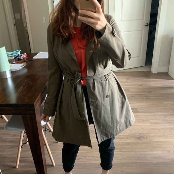 Mango short flowy trench Clearance